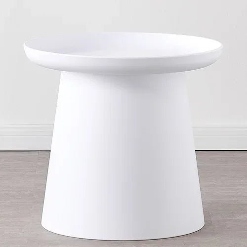 Nordic Round Side Table – Compact for Center and Bedroom