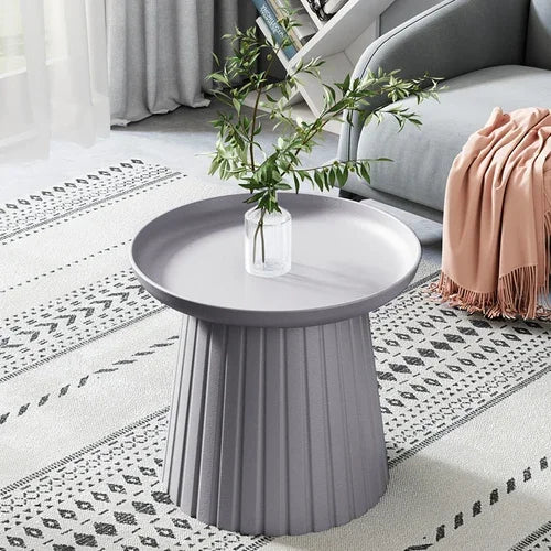 Nordic Round Side Table – Compact for Center and Bedroom