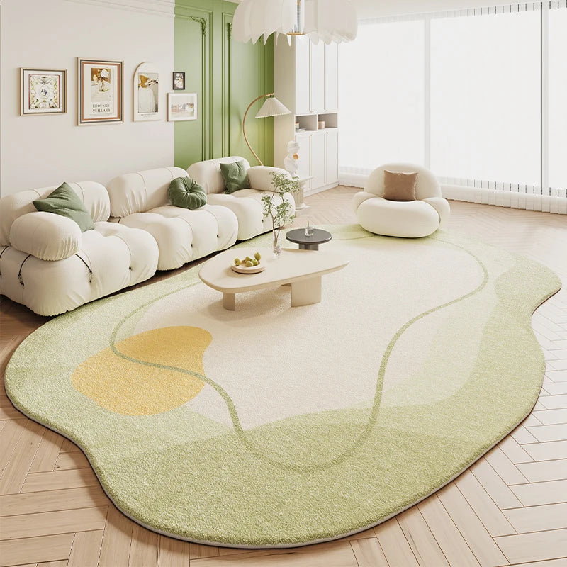 Irregular Green Rug in Cream Style