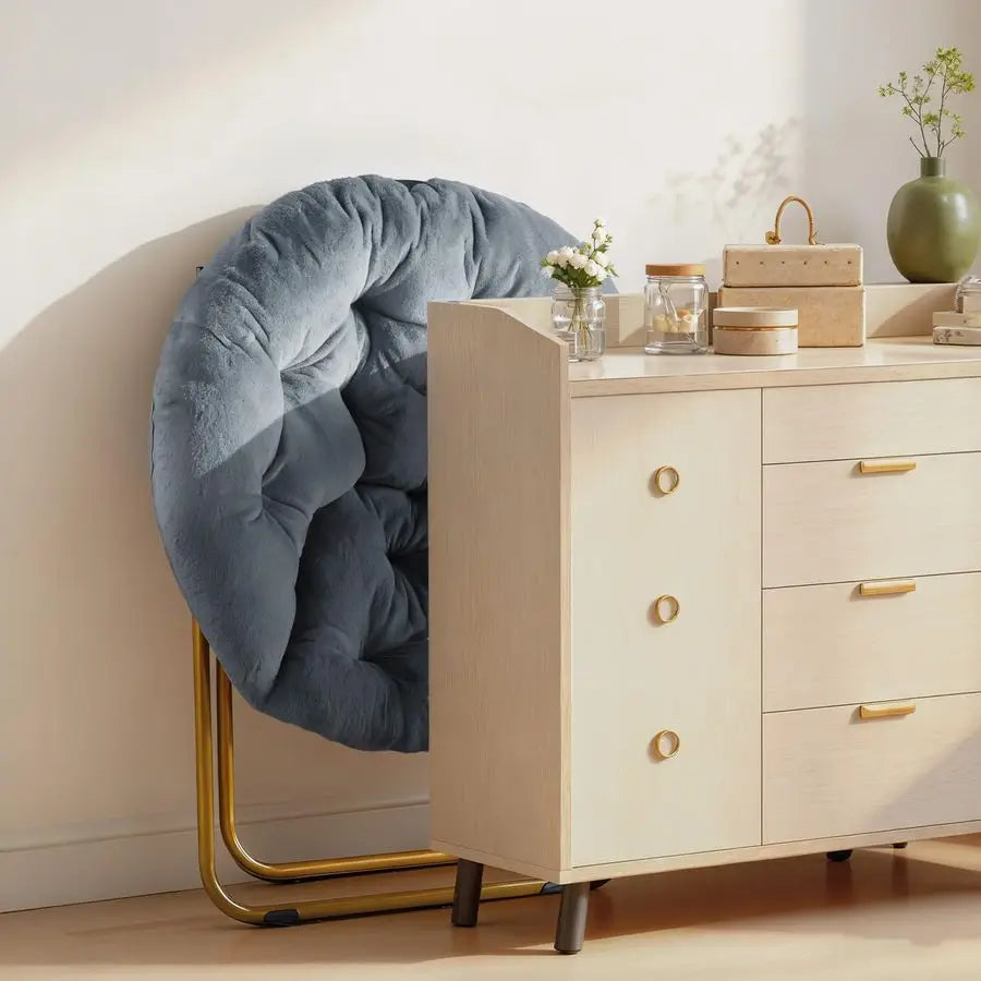 Comfortable Folding Pires Chair in Synthetic Leather