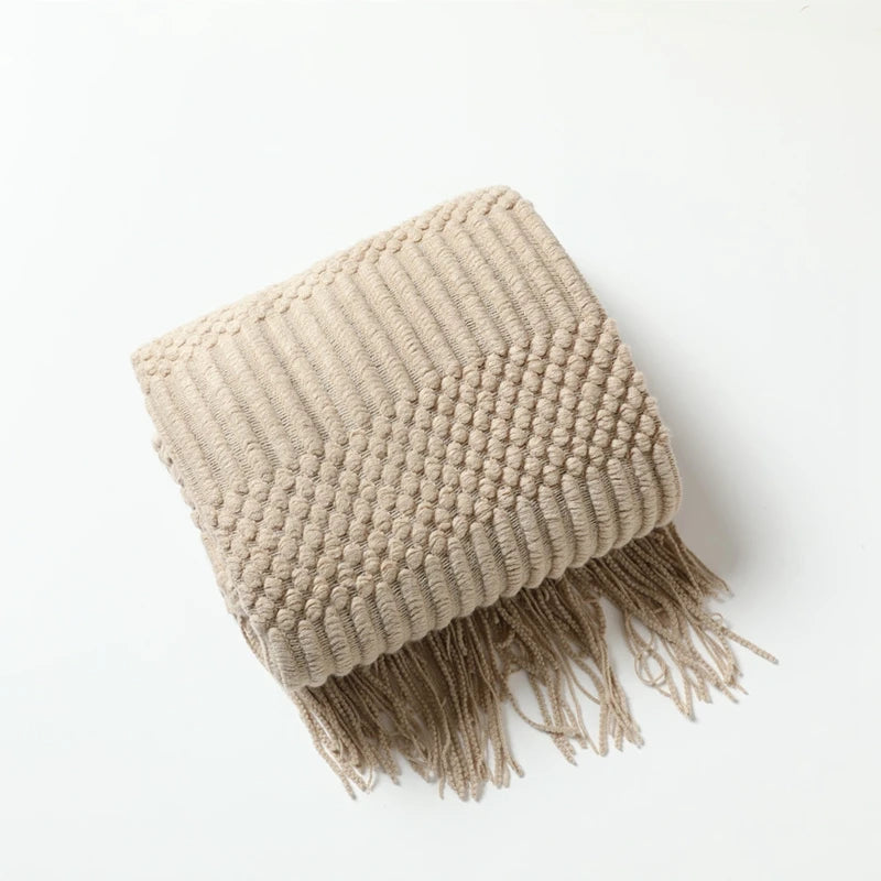 Nordic Knit Blanket with Tassels – Vintage and Luxury, Ideal for Bed and Sofa, Colors Khaki, Cream and Gray