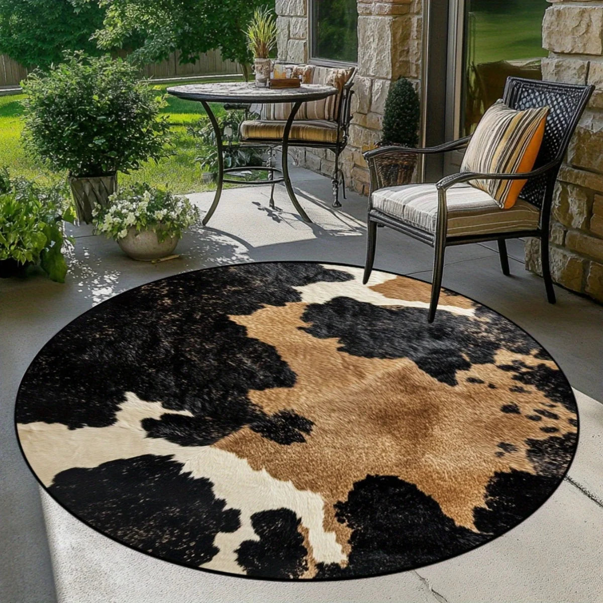 Round Rug with Cow Print, Washable