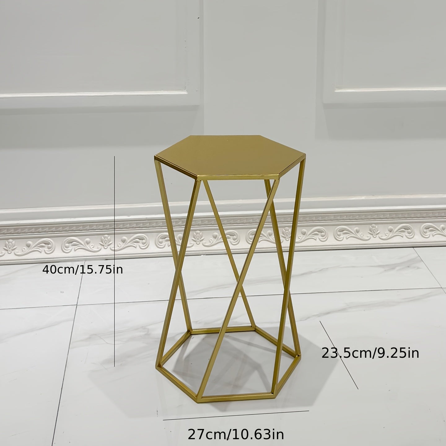 Handcrafted Iron Floor Flower Stand – Lightweight Luxury Style