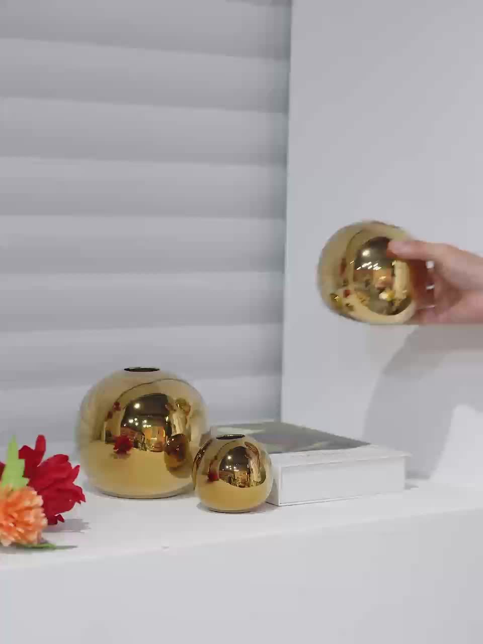 Round Electroplated Ceramic Vase